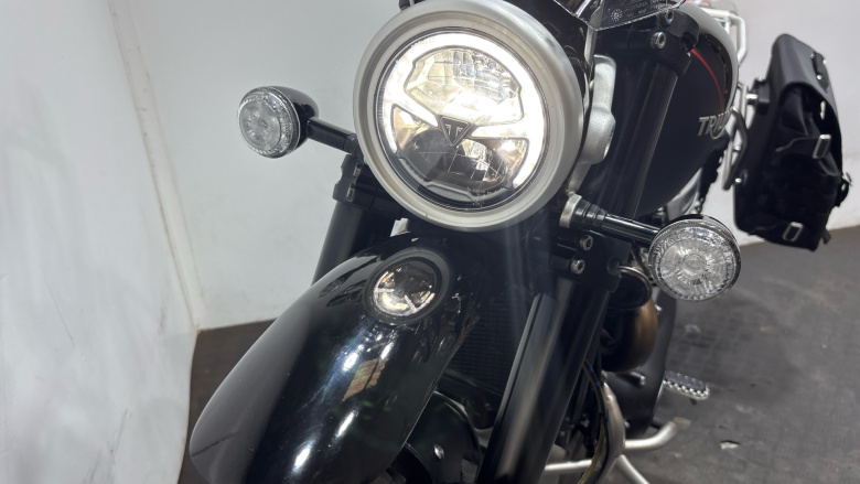 Triumph Scrambler 1200 XC (18MY)
